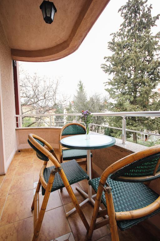 Villa Alexander Skopje Buitenkant foto